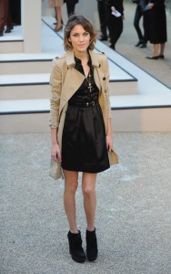 Burberry+Show+Red+Carpet+Spring+Summer+2010+Alexa Chung Alexa Chung won us over with her quirky fashion sense and now has managed to build a cult of fashion followers in the states too.
