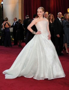 Amanda Seyfried dress at Oscars 2010 Amanda Seyfried dress at Oscars 2010