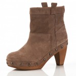 Walk this Way in Clogs|Trends